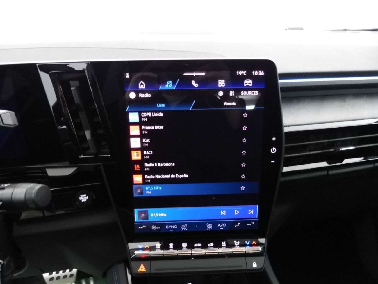 Mandataire RENAULT RAFALE 1.2 E-TECH FULL HYBRID 200CH ESPRIT ALPINE - 25