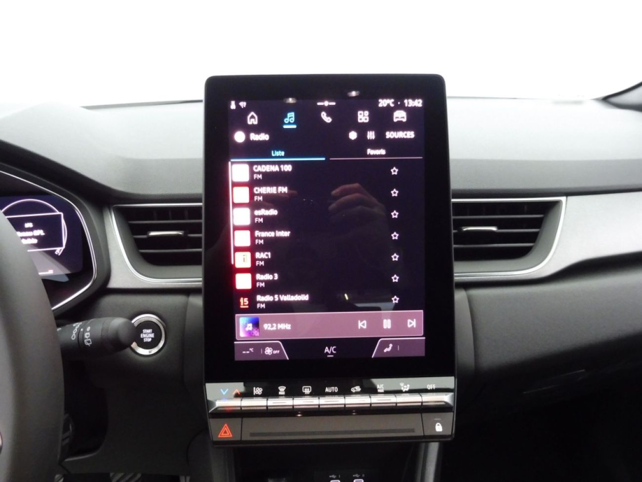 Mandataire RENAULT Captur 1.0 ECO-G 100CH TECHNO - 25