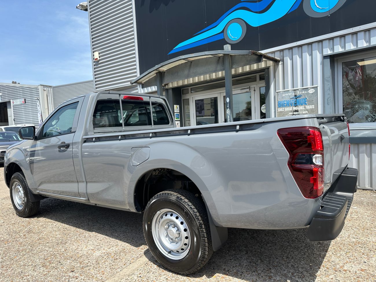 Mandataire ISUZU D-MAX NOUVEAU SINGLE 2.2L B-STRONG