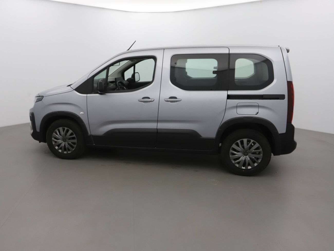 Mandataire PEUGEOT RIFTER TAILLE M - 1.5 BLUEHDI 100CH S&S ALLURE 5 PLACES