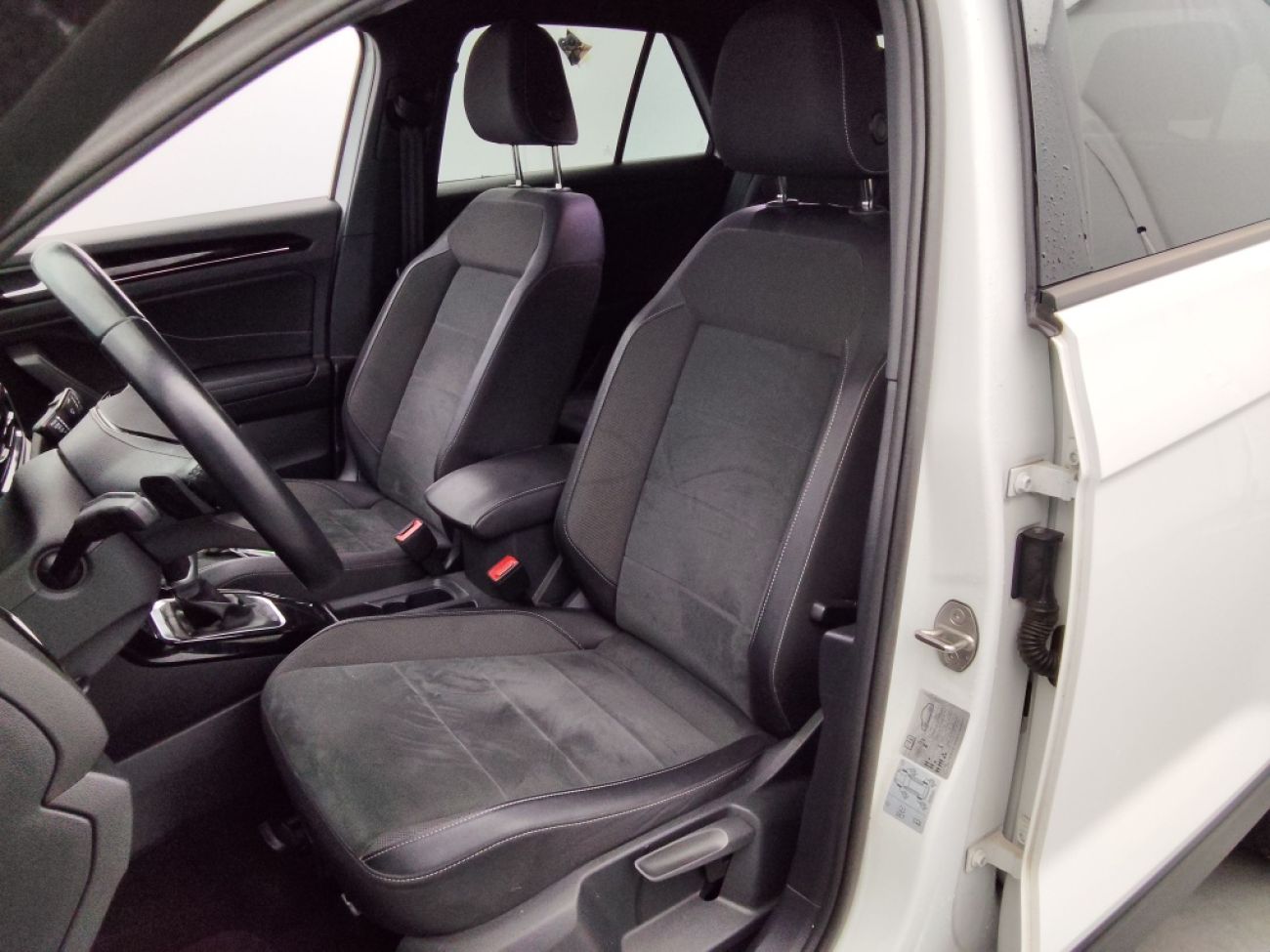 Mandataire VOLKSWAGEN T-Roc 1.5 TSI 150 DSGstyle