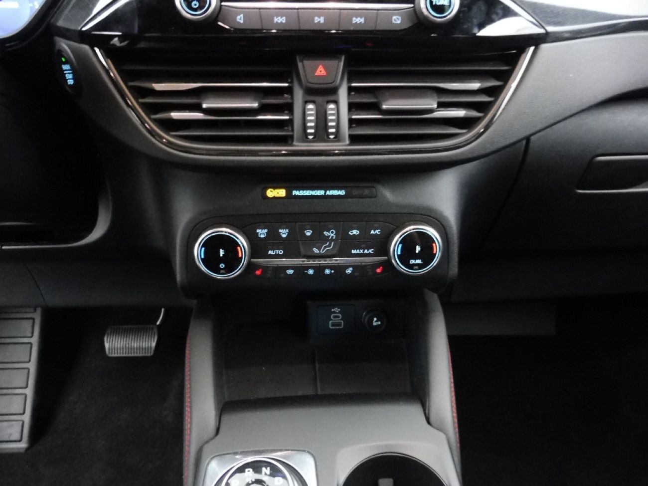 Mandataire Ford Kuga 2.0 TDCI 120CH ST-LINE POWERSHIFT