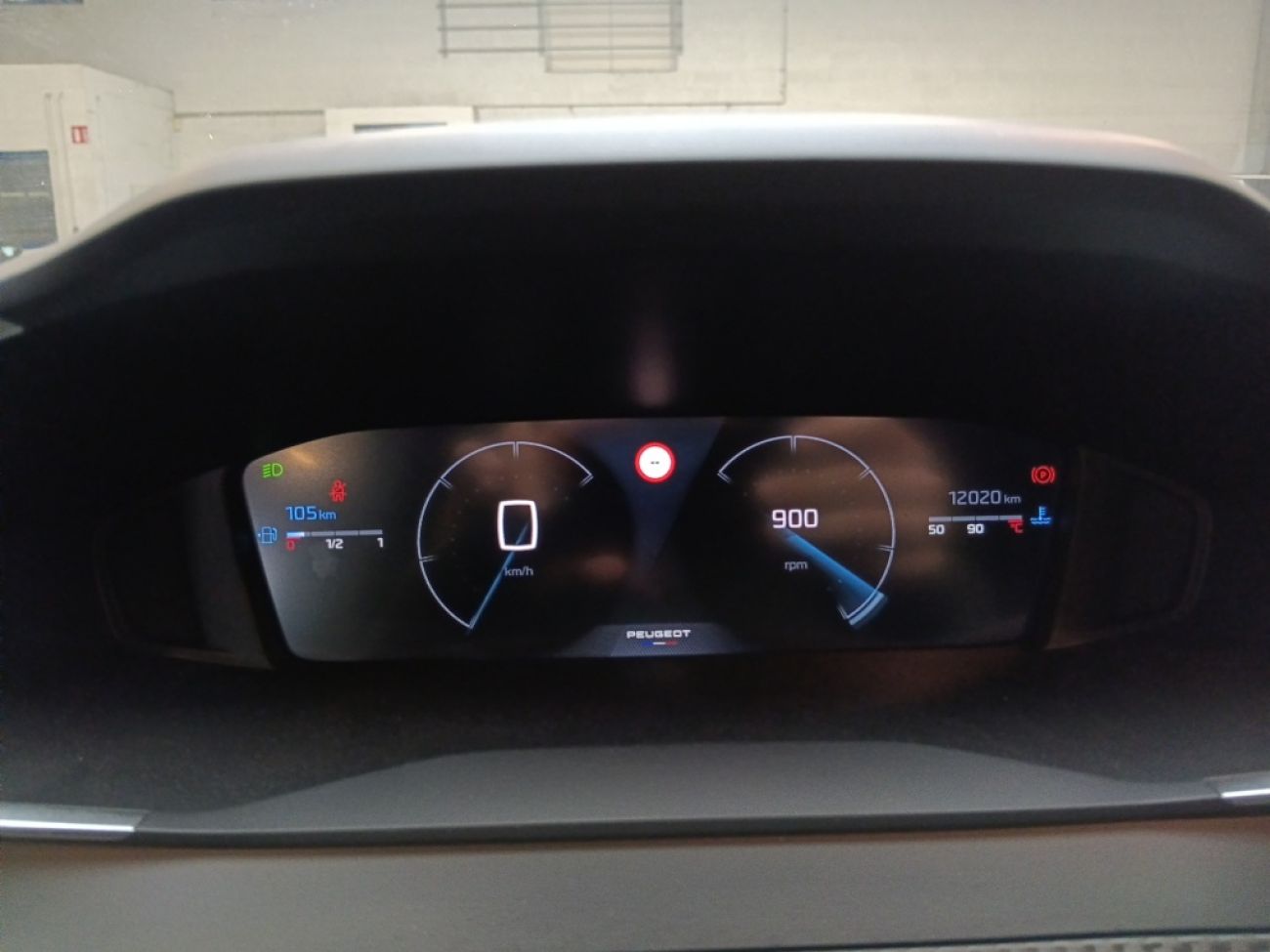 Mandataire PEUGEOT 208 1.2 100CH S&S ALLURE