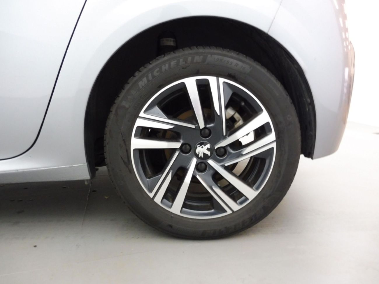 Mandataire PEUGEOT 208 1.2 PURETECH 100CH S&S ALLURE PACK