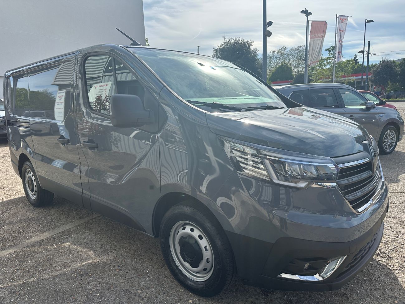 Mandataire RENAULT TRAFIC L1H1 ADVANCE 3T blue dci 150 auto