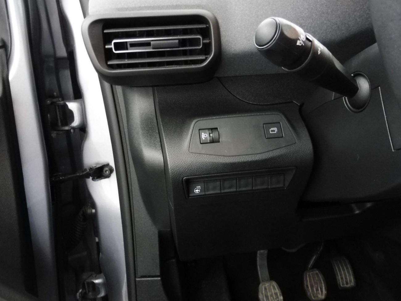 Mandataire PEUGEOT RIFTER TAILLE M - 1.5 BLUEHDI 100CH S&S ALLURE 5 PLACES