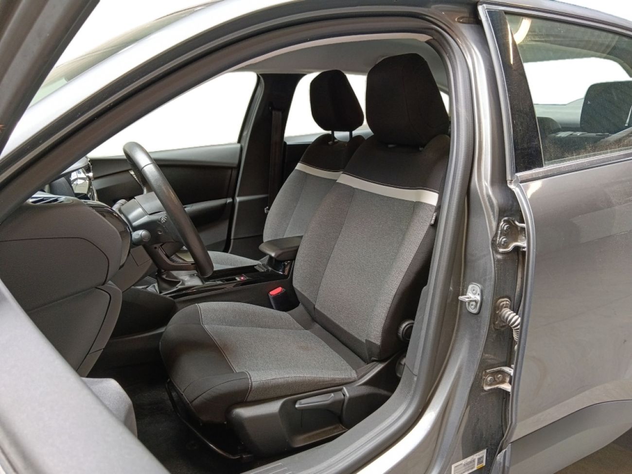 Mandataire Citroën C4 X 1.2 PURETECH 100 FEEL