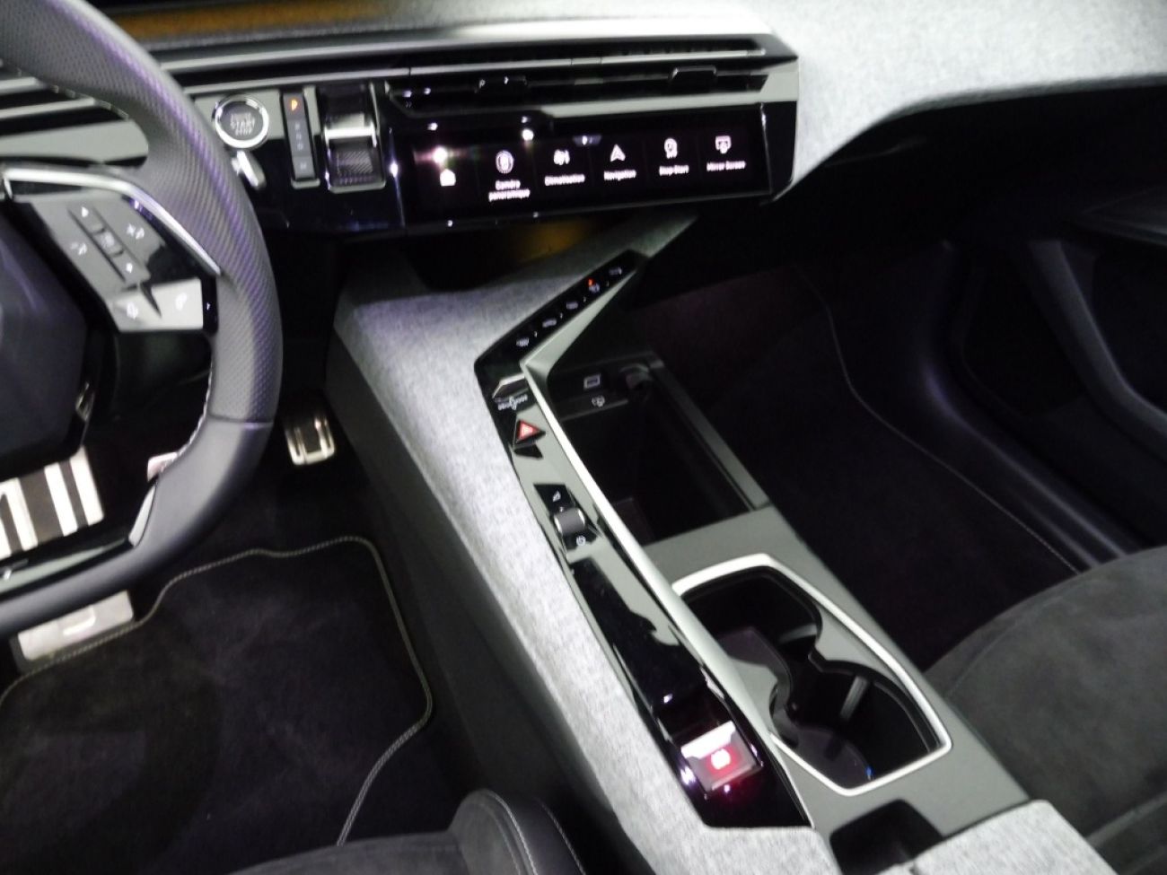 Mandataire PEUGEOT 3008 HYBRID 136CH GT E-DCS6