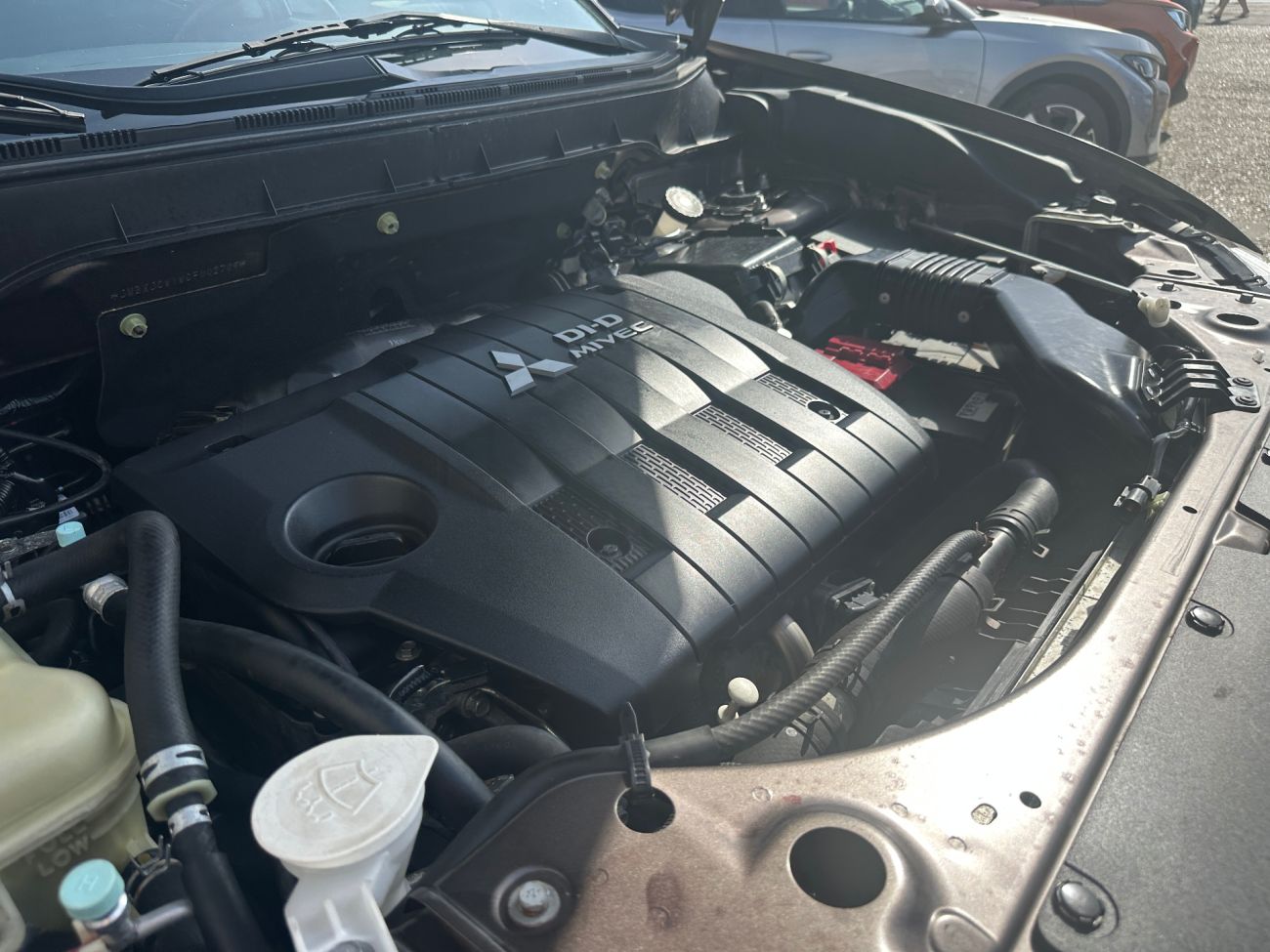 Mandataire MITSUBISHI OUTLANDER 2.2 DI-D 150 4WD Instyle