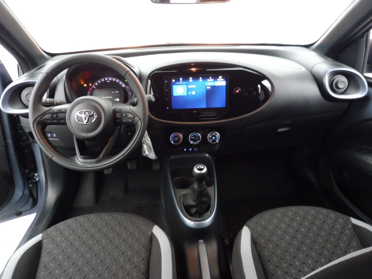 Mandataire TOYOTA AYGO X 1.0 VVT-I 72CH TEAM PLAYER
