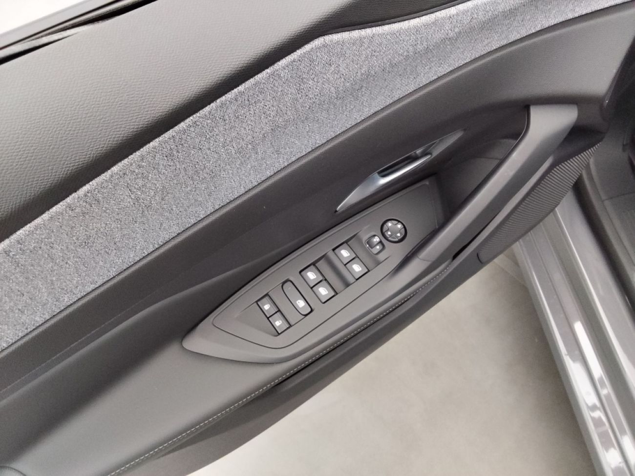 Mandataire PEUGEOT 308 1.5 BLUEHDI 130CH S&S ALLURE EAT8