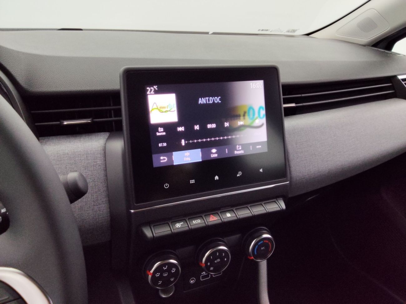 Mandataire RENAULT Clio 1.5 DCI 100CH EVOLUTION - 25