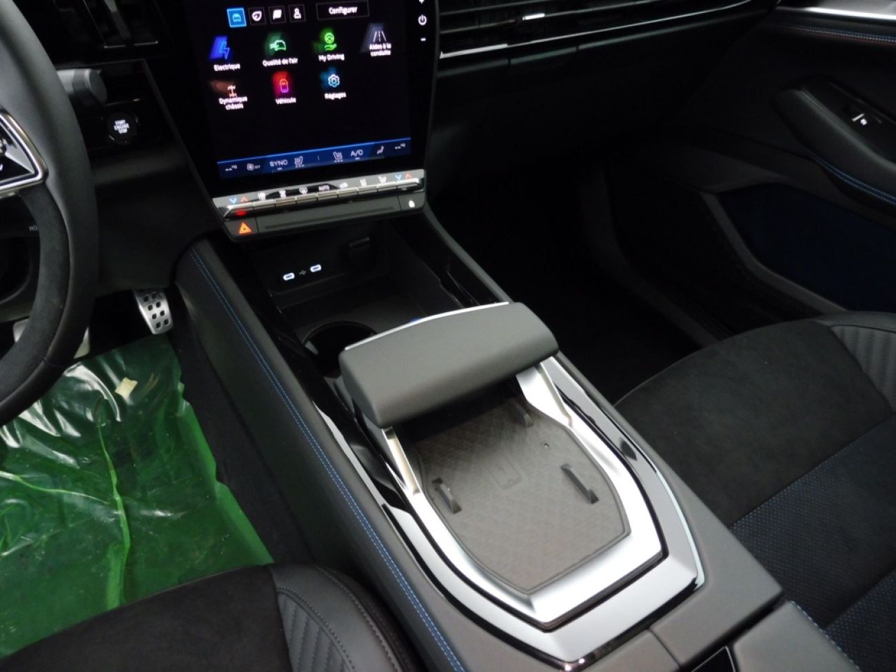 Mandataire RENAULT RAFALE 1.2 E-TECH FULL HYBRID 200CH ESPRIT ALPINE - 25
