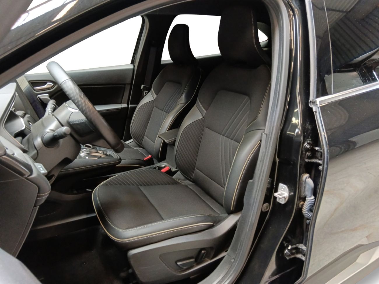 Mandataire RENAULT Symbioz 1.6 E-TECH FULL HYBRID 145CH ICONIC